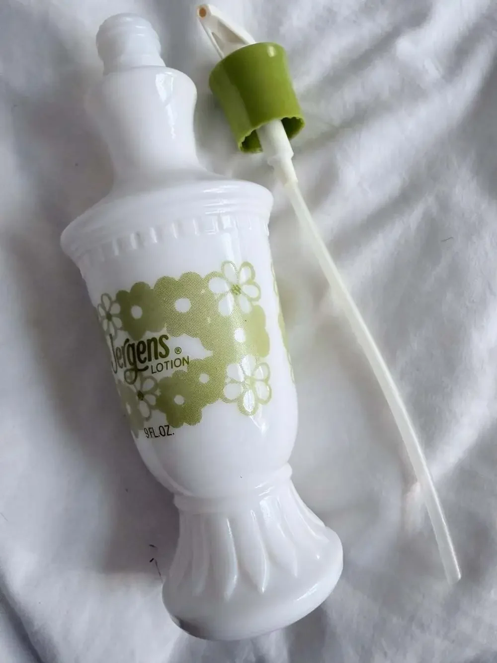Vintage Jergens Lotion Milk Glass Dispenser Bottle White with Green Daisy Floral
